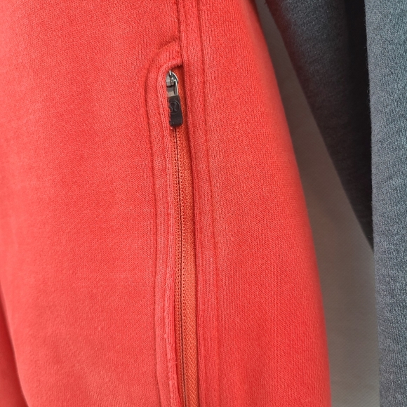 Men's Size Small Lululemon Scuba Red and Grey - Picture 8 of 9